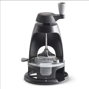 Pampered Chef Veggie Spiralizer